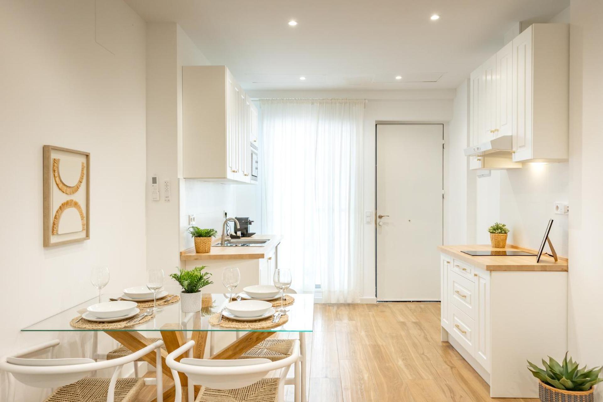 Isg Apartments Triana 1 Sevilla Eksteriør billede