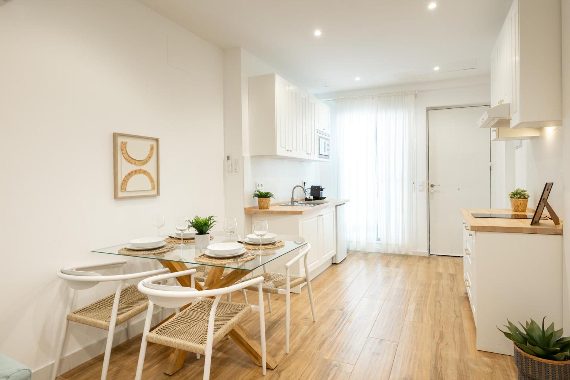 Isg Apartments Triana 1 Sevilla Eksteriør billede